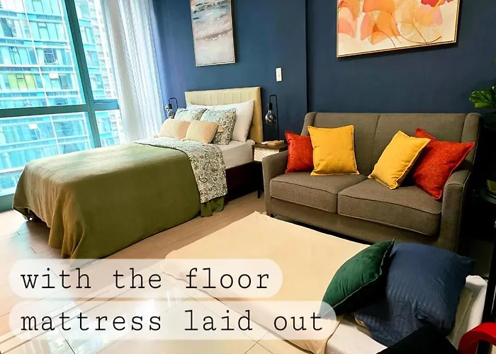 Apartment Explore Mitsukoshi Bgc With Pool And Wifi